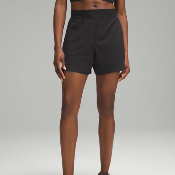 NEW LULULEMON License to Train High-Rise Shorts - Picture 5 of 11